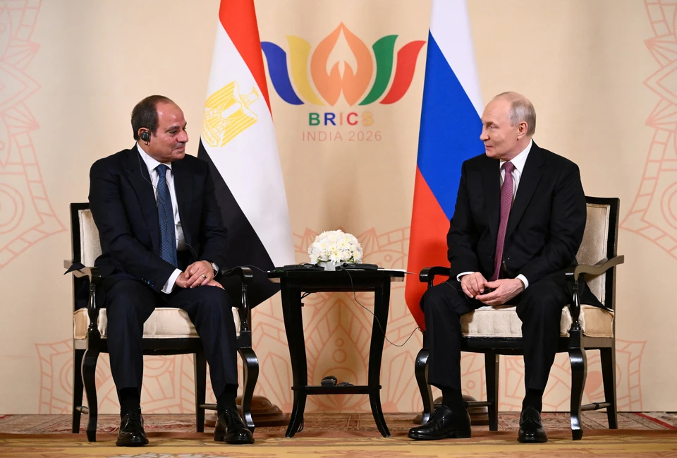 Путин провел переговоры с президентом Египта ас-Сиси на полях БРИКС в Индии