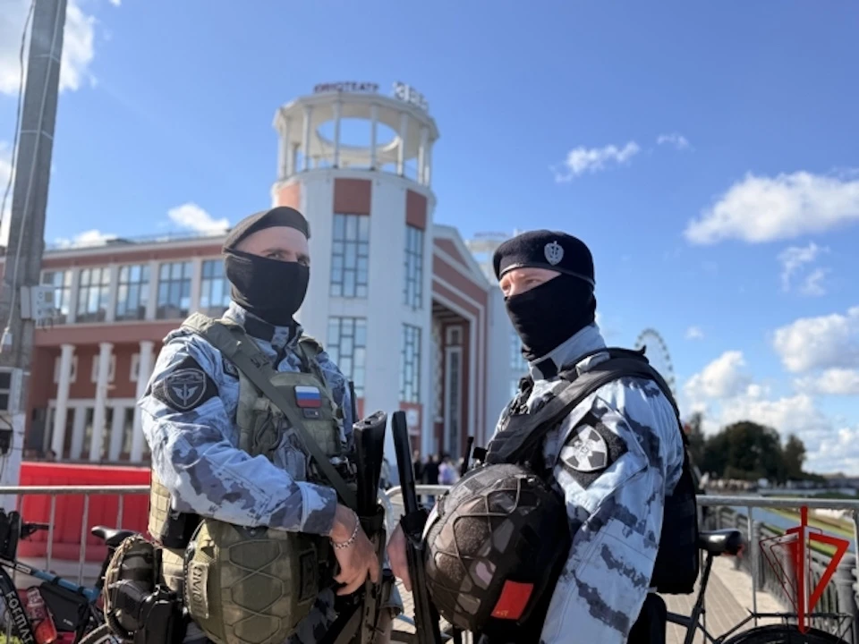 Силовые ведомства Верхневолжья подвели итоги охраны общественного порядка во время мероприятия. Фото: Росгвардия Тверской области.