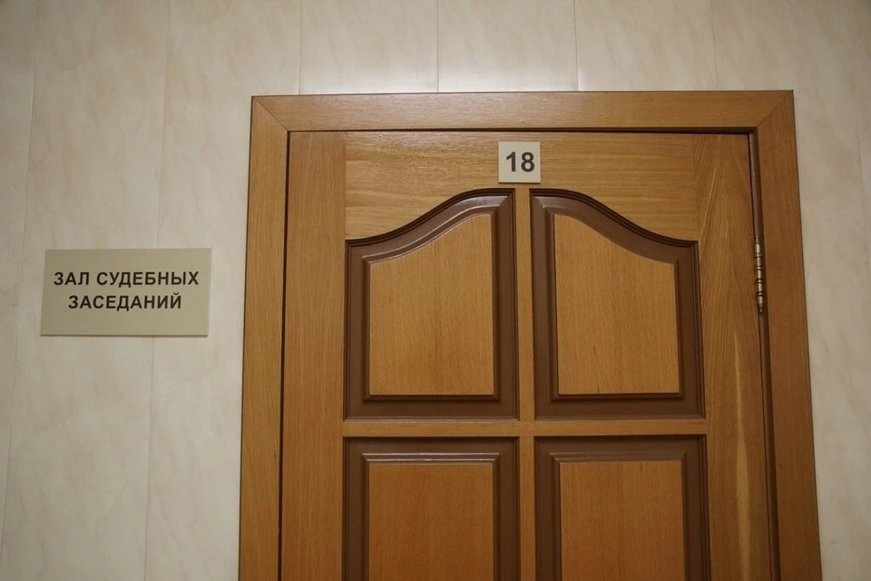 В мае 2026 года 34-летний мужчина возле дома №41 на улице Салмышской подошел к ранее незнакомой женщине и сорвал с ее шеи золотую цепочку стоимостью более 145 тысяч рублей