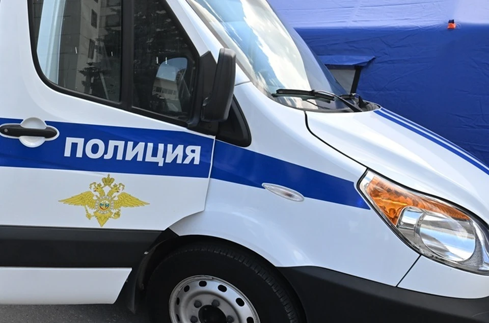Полиция провела рейд.