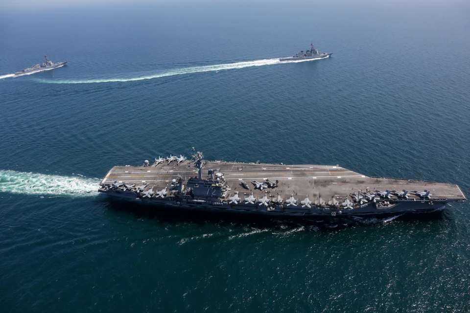 Военных США задержали за наркоторговлю на USS Abraham Lincoln