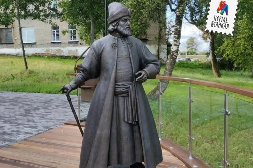 Двухметровая статуя Воеводы находится ул. Набережная, 84. Фото: ВК Visit Perm | ТИЦ Пермь | Путешествия по Прикамью.