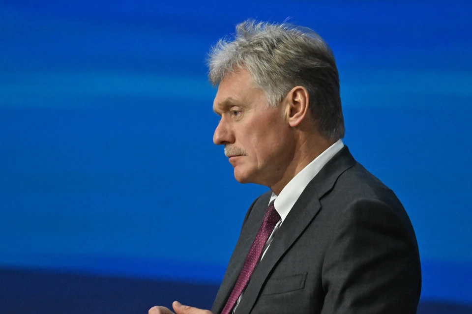 Пресс-секретарь президента России Дмитрий Песков охарактеризовал ситуацию с обеспечением мирного населения в городе Алешки как критическую