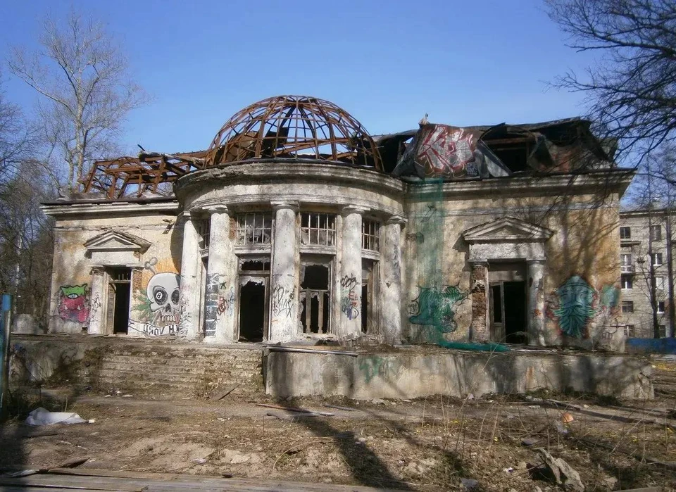 Бывший ресторан похож на постройку XVIII века. Фото: citywalls