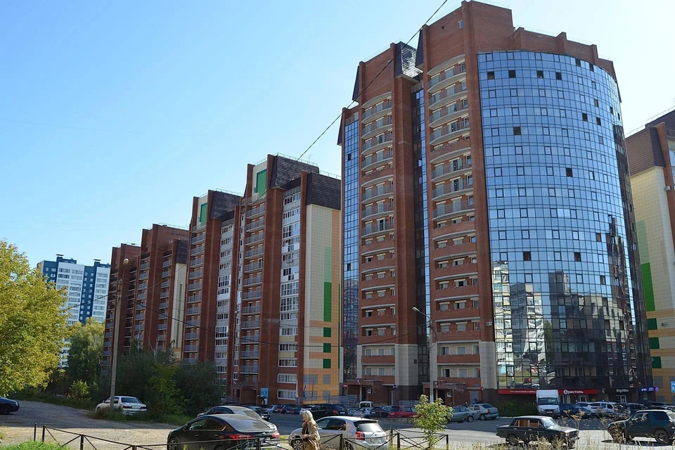 При этом объем жилья на каждого жителя в отчете не указан