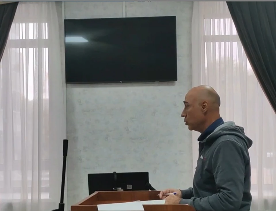 Бывший атаман уверял теперь уже гражданский суд, что не при чем. Фото: скриншот видео пресс-службы суда