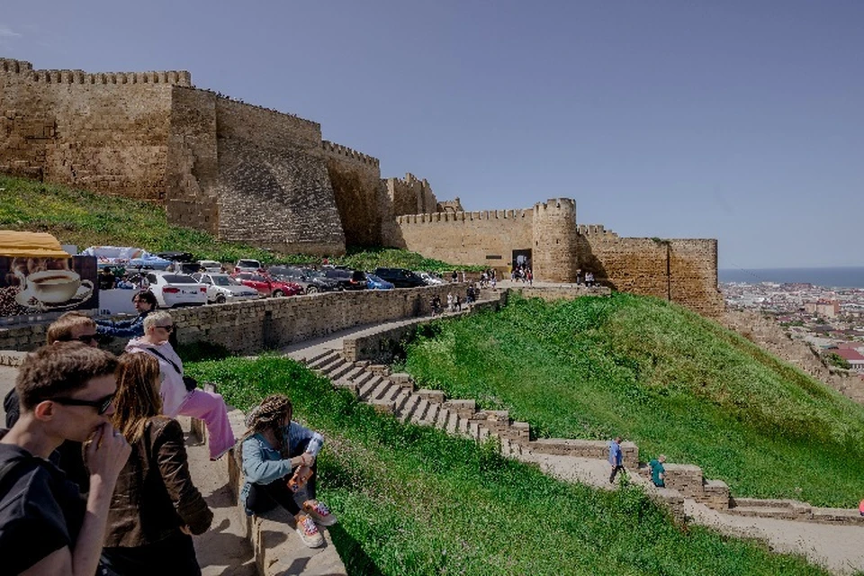 Одна из старейших крепостей Дагестана Нарын-кала.
