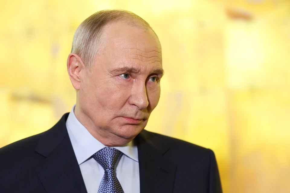 Президент Путин во время пресс-подхода на XII Санкт-Петербургском международном форуме объединенных культур. Фото: Александр Казаков/пресс-служба президента РФ/ТАСС