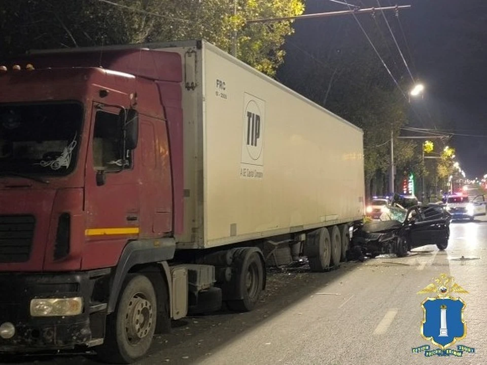 В Ульяновске в ДТП с фурой погиб 23-летний пассажир автомобиля «Киа Рио» | ФОТО: Госавтоинспекция Ульяновской области