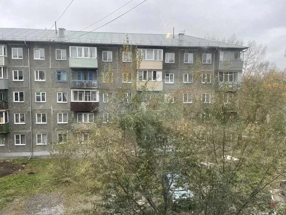 Первый снег в Барнауле 15 октября 2026