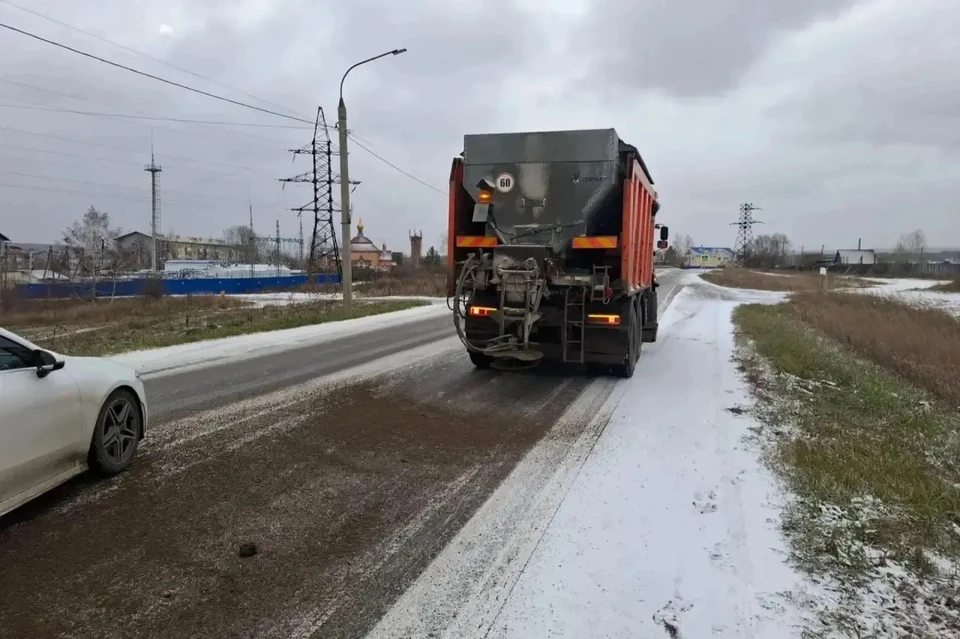 Снегопад в Иркутской области 19 октября осложнил дорожную обстановку