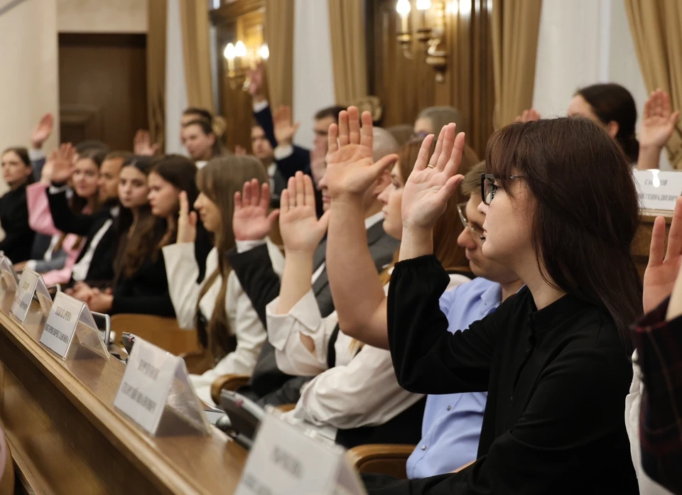 Фото — архив пресс-службы Белгородской облдумы.