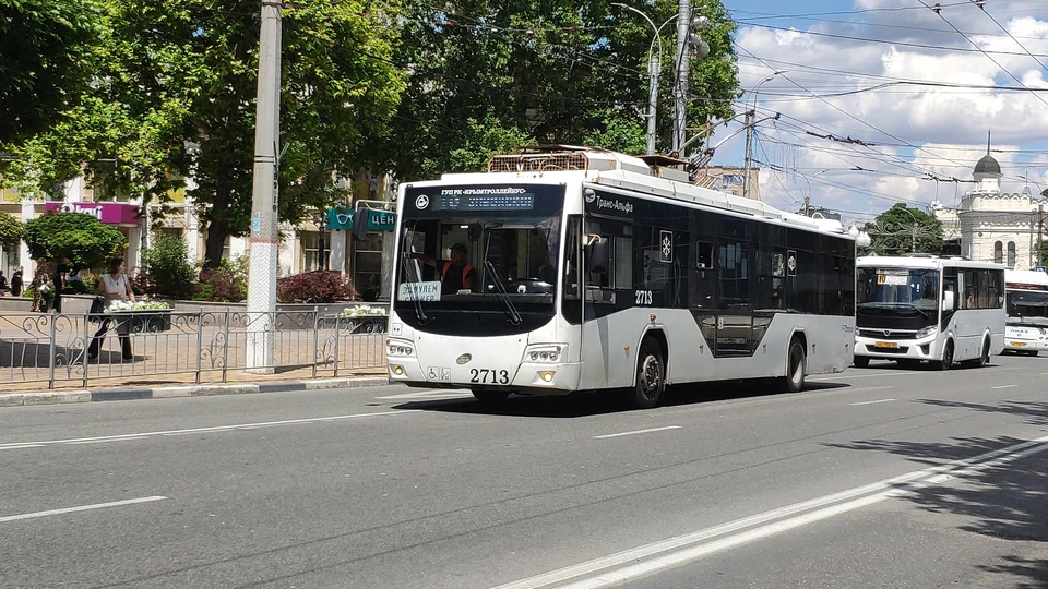 В Крыму общественный транспорт изменил работу из-за энергодефицита