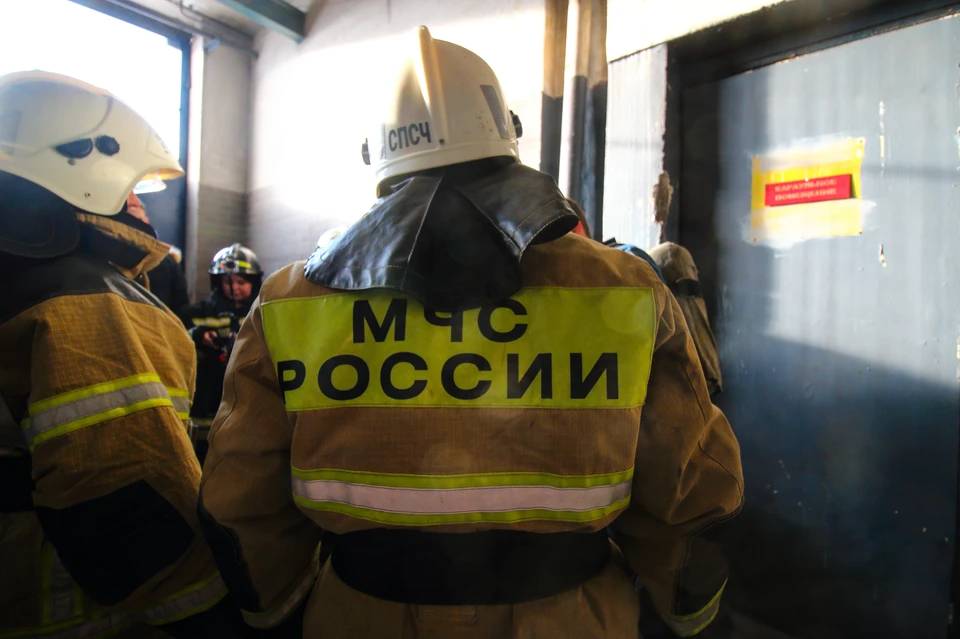 Общая площадь пожара составила 57 кв. м. Фото: Дмитрий Солодянкин