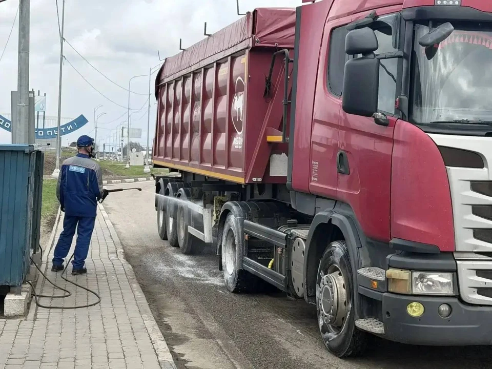В Белгородской области в 2026-м дезинфекцию прошли больше 43,3 тысяч транспортных средств
