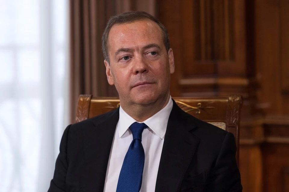 Медведев прокомментировал отказ ряда министров от фото с Лавровым. Фото: Екатерина ШТУКИНА