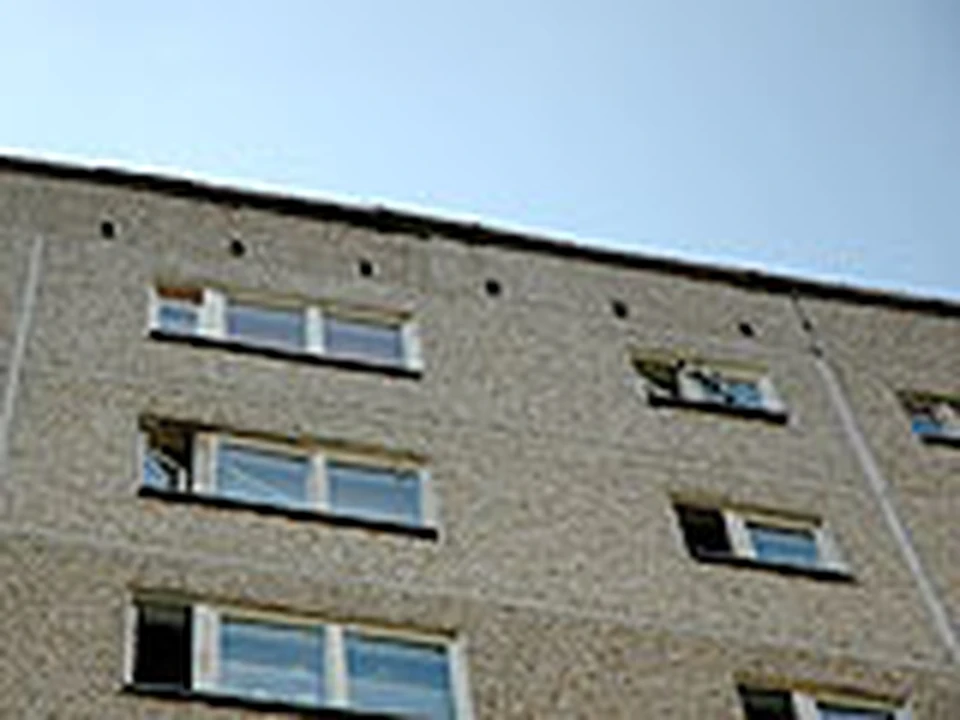 В Екатеринбурге годовалый малыш выпал из окна 9-го этажа и чудом остался жив