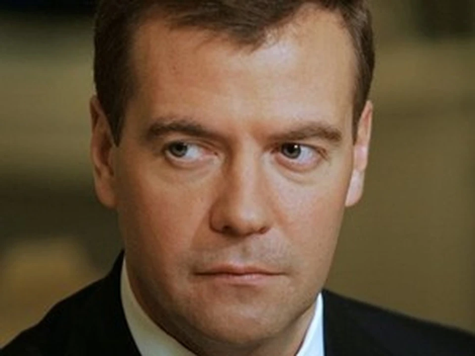 Медведев увеличил доплаты военным пенсионерам