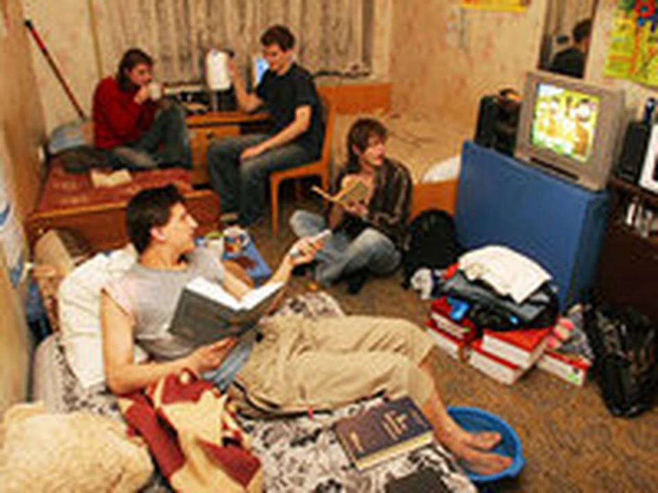 Плюсы и минусы проживания в студенческом общежитии