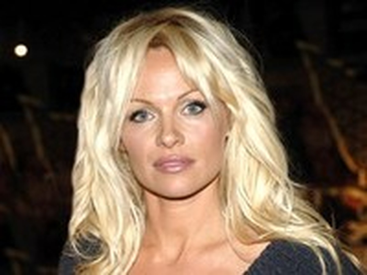 Pamela Anderson's vintage curls are the perfect occasion look Woman & Home