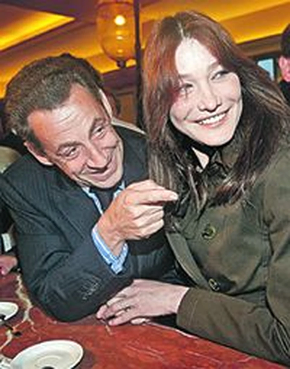 Николя поступил по всем правилам: сначала угостил Карлу шикарным ужином, а потом влюбил в себя.