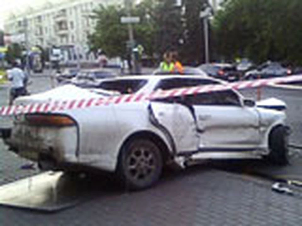 В Челябинске машина выехала на остановку и убила двух женщин