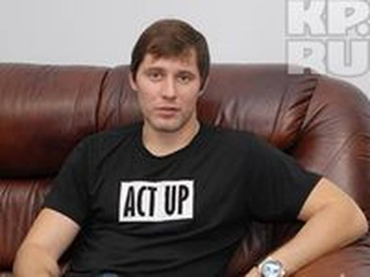 Новичок «Авангарда» Александр Фролов: «В Лос-Анджелесе играл в буллиты на  раздевание» - KP.RU