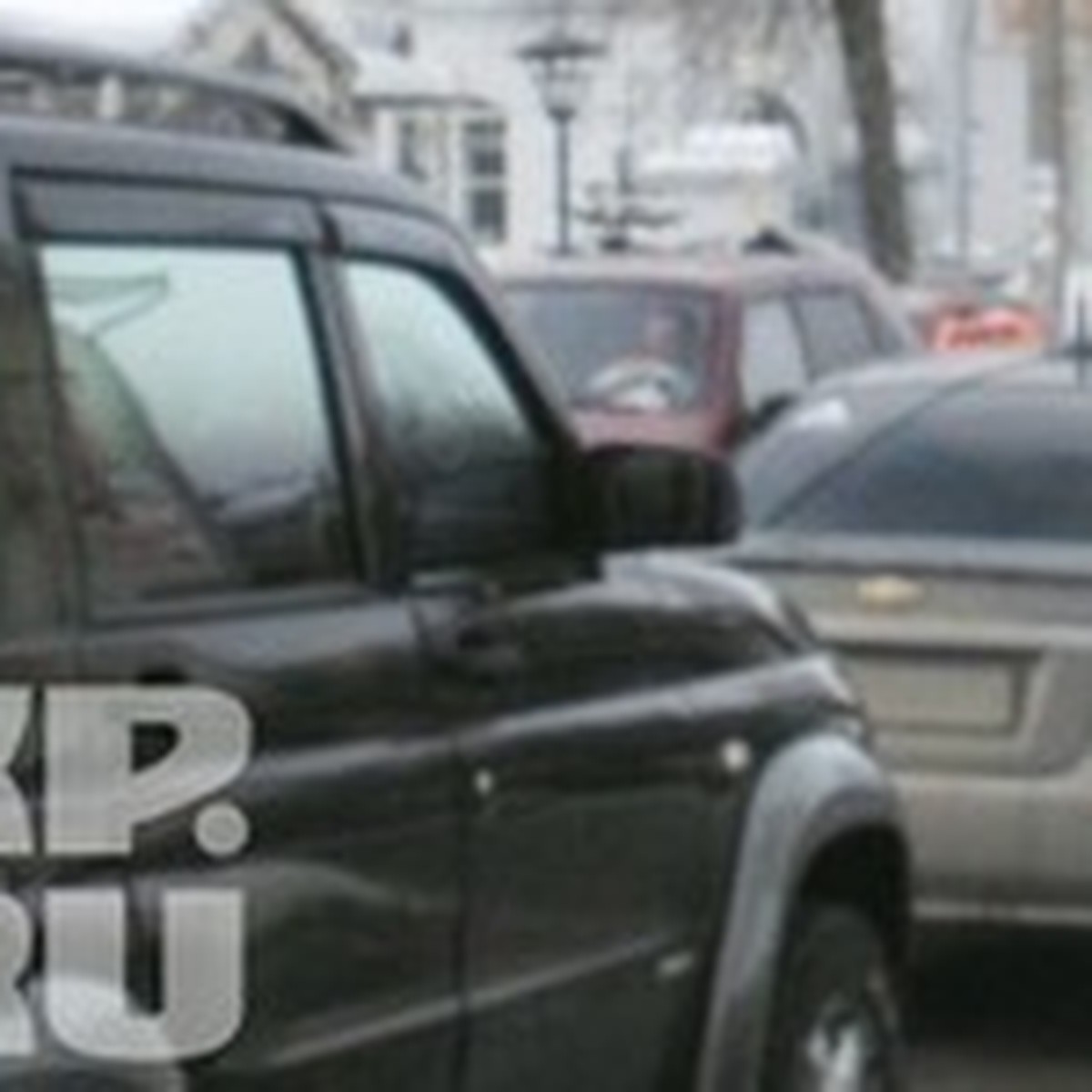 Легковушка на буксире врезалась в иномарку на светофоре в Вологде - KP.RU