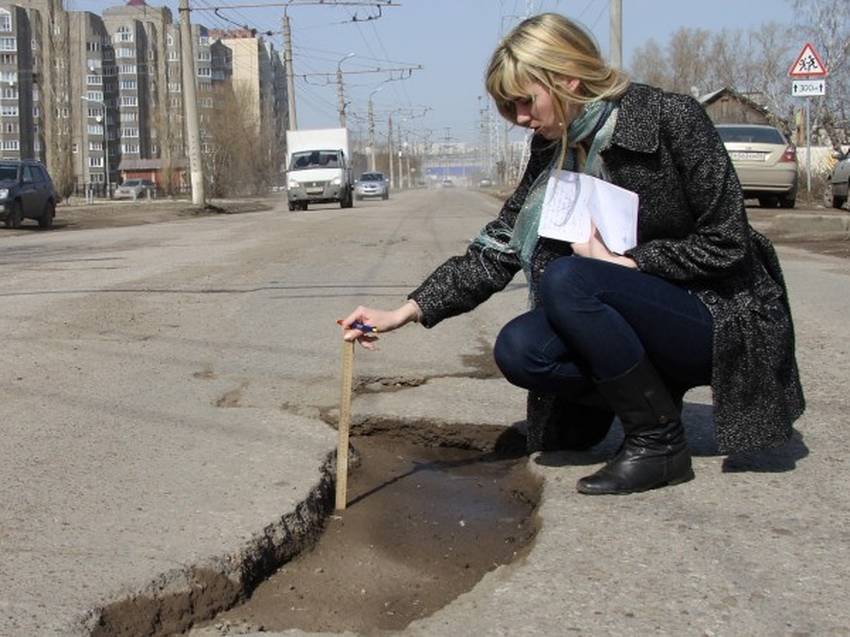 Самые широкие лужи – в Черниковке, а самые глубокие ямы – в районе  проспекта Октября - KP.RU