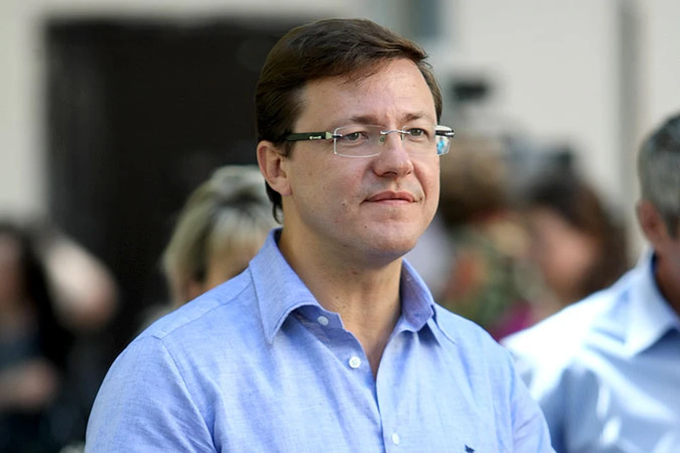 Сможет ли Азаров пересесть из кресла мэра в губернаторское?