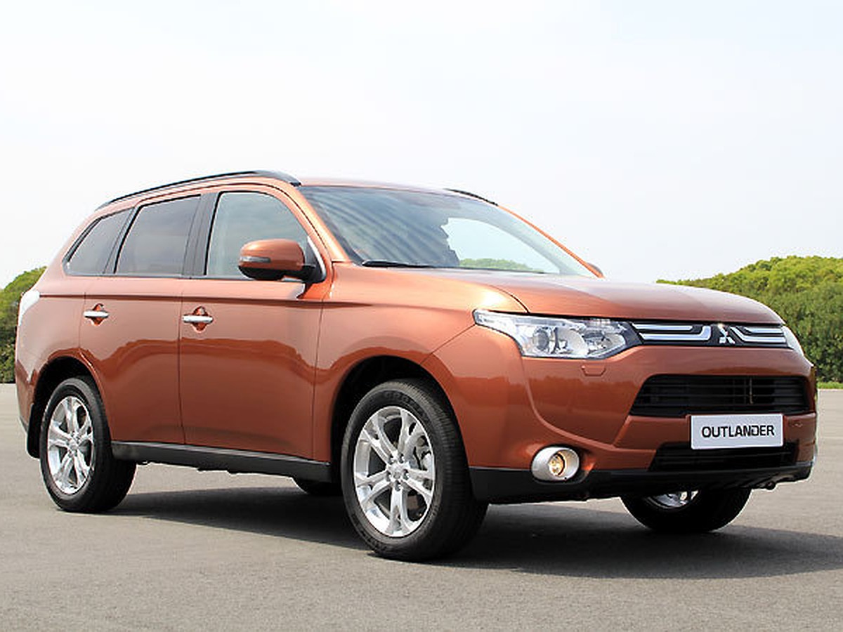 Тест-драйв Mitsubishi Outlander: кроссовер стал внедорожником - KP.RU