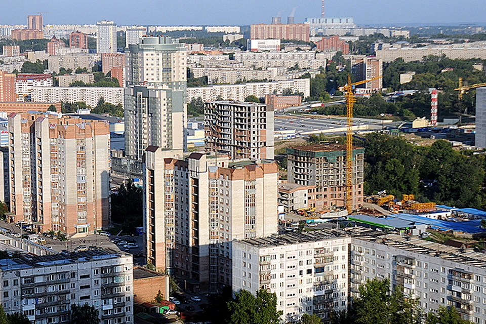 В зависимости от стоимости квартиры и зарплаты на покупку жилья понадобится от пяти лет до пяти веков.