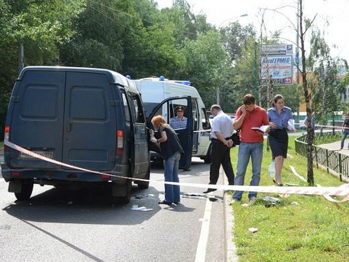 Инкассаторов ограбили возле УВД - KP.RU