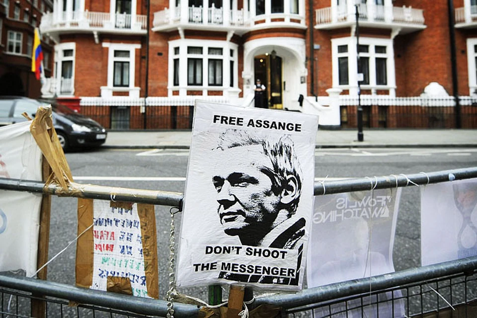 Британская полиция не планирует в четверг «брать штурмом» посольство Эквадора, где укрывается основатель WikiLeaks Джулиана Ассанжа.