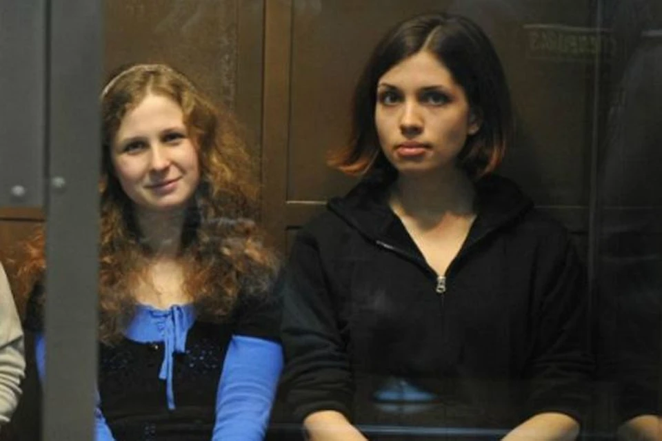 Мария Алехина (слева) и Надежда Толоконникова теперь не скоро встретятся.