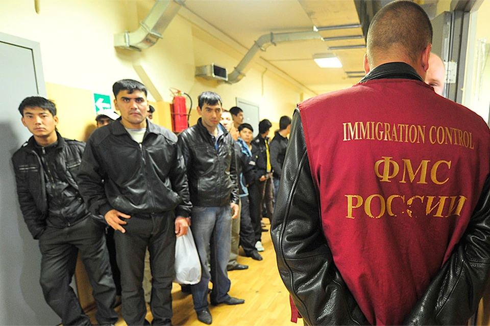 На западе Москвы задержали 90 нелегалов