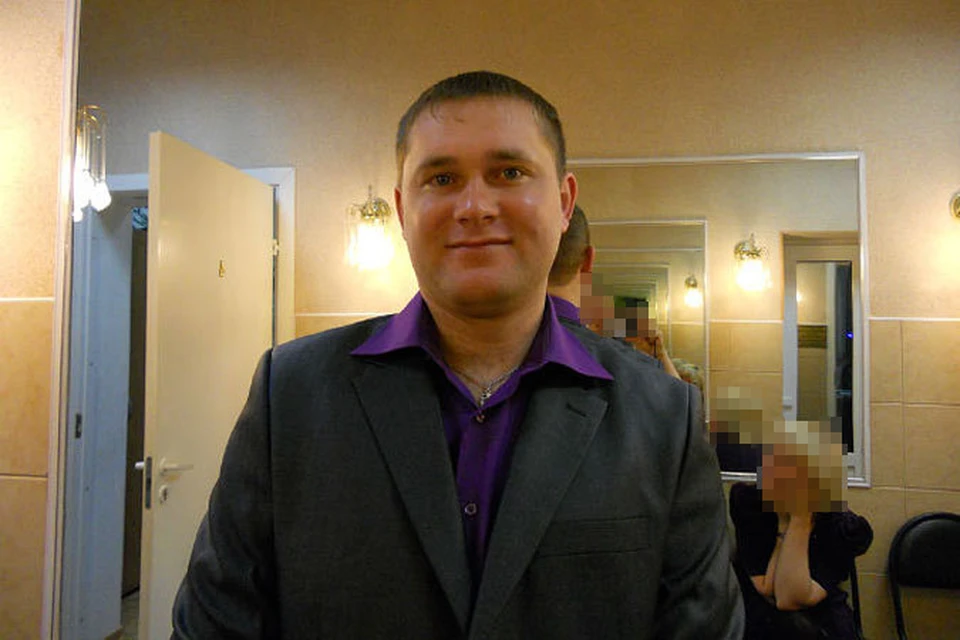 Сергей в числе других полицейских и сотрудников МЧС находился на оформлении ДТП – столкнулись легковушка и грузовик, но обошлось без пострадавших