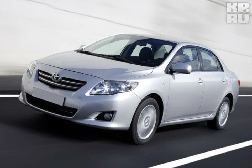 Минтранс УР планирует приобрести на аукционе Toyota Camry или подобный автомобиль