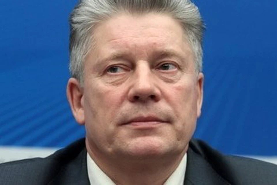 Министр образования пообещал поднять зарплаты педагогам.