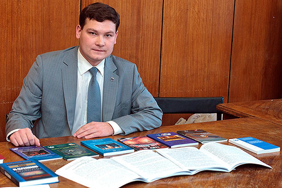 Бывший руководитель СУНЦ МГУ Андрей Андриянов стал одним из главных "антигероев" скандала с диссертациями