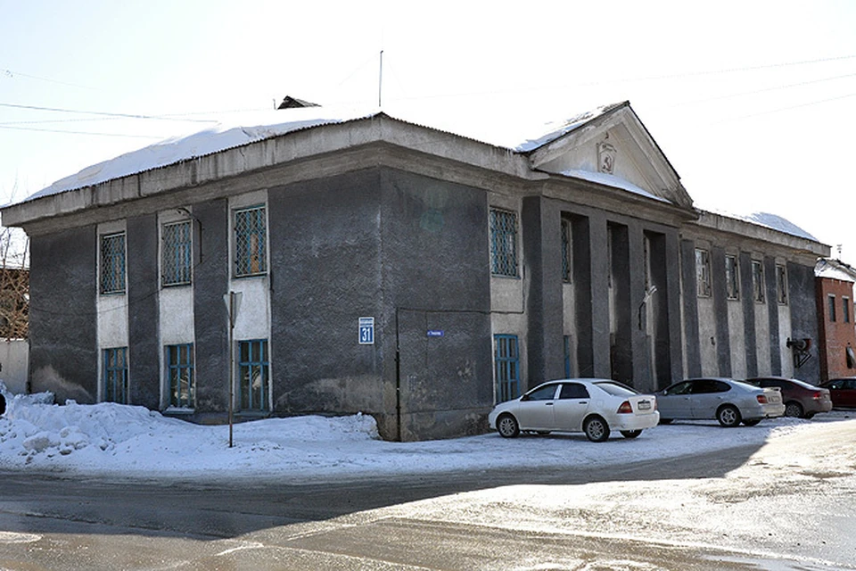 Слово «холодильник» мало что говорит молодежи. Но для старшего поколения оно все еще живо.