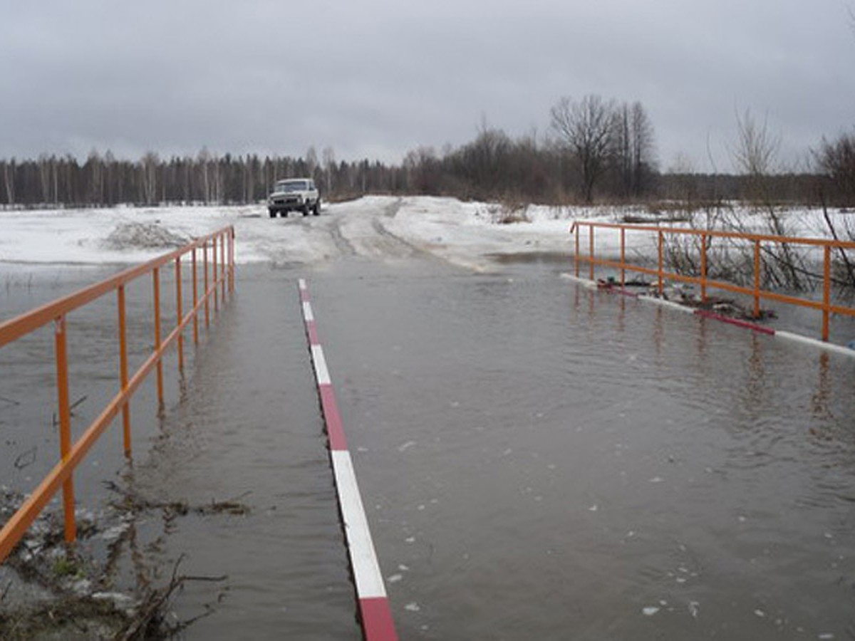 Паводок в Нижегородской области: Затоплено 10 низководных мостов - KP.RU