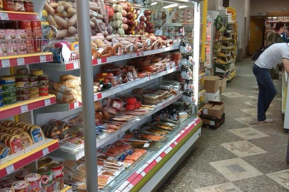 Полки магазинов просрочка. Просрочка продуктов. Мясо в Канищево. Магазин просроченных продуктов Владикавказ. Что можно делать в магазине