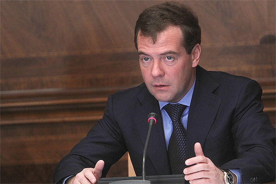 Медведев утвердил план по борьбе с безработицей