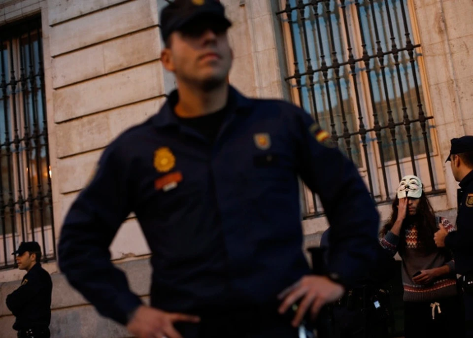 Оскорбление испанского полицейского обойдется в 30 тысяч евро.