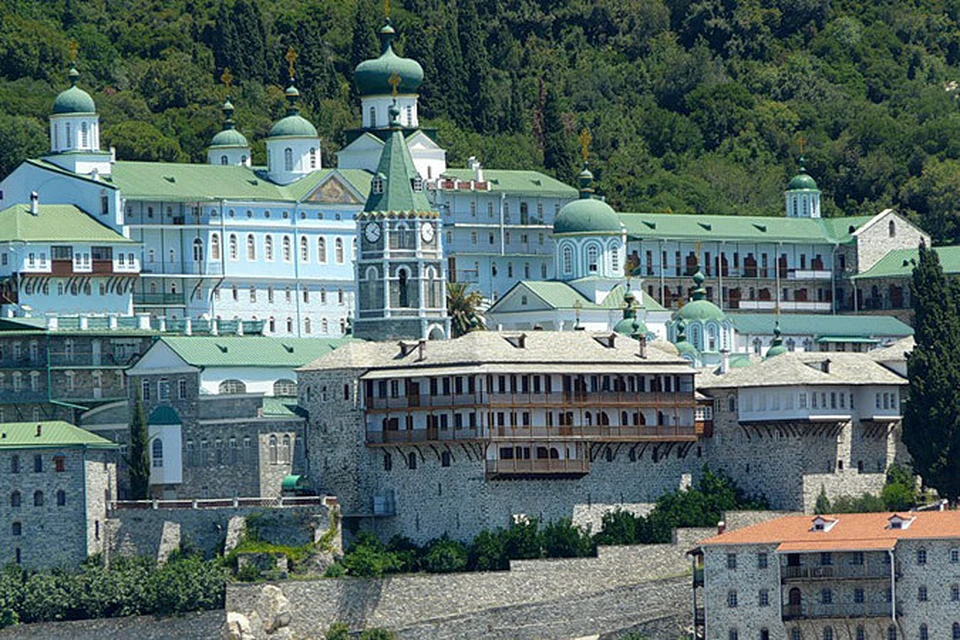 На восстановление Свято-Пантелеимонова монастыря за последние годы было собрано свыше 1 млрд. рублей