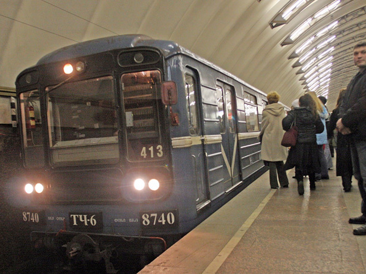 В метро по одному тоннелю пустят две электрички навстречу друг другу - KP.RU