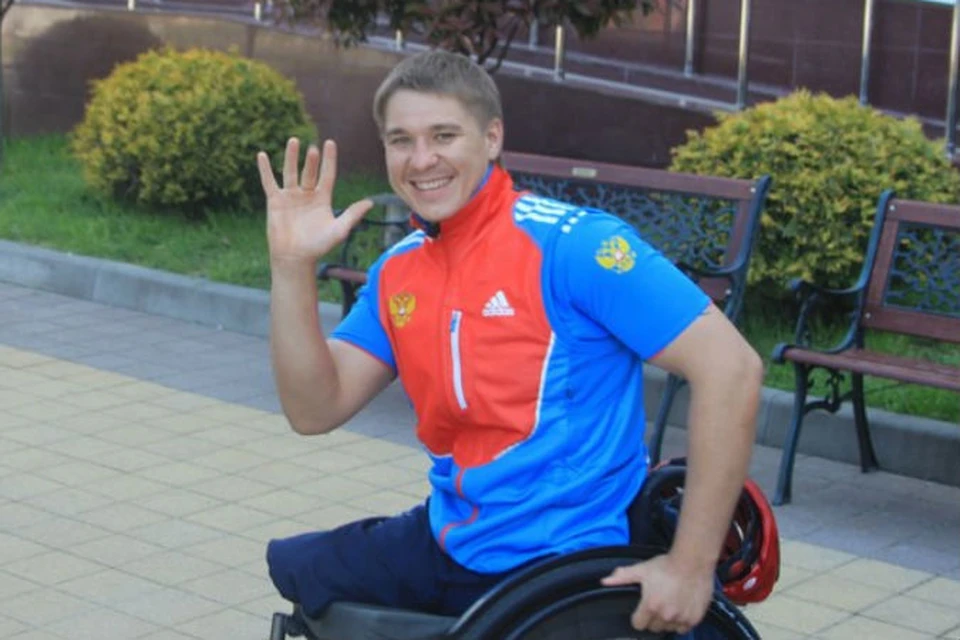 Алексей Быченок стал серебряным призером Паралимпиады в биатлоне