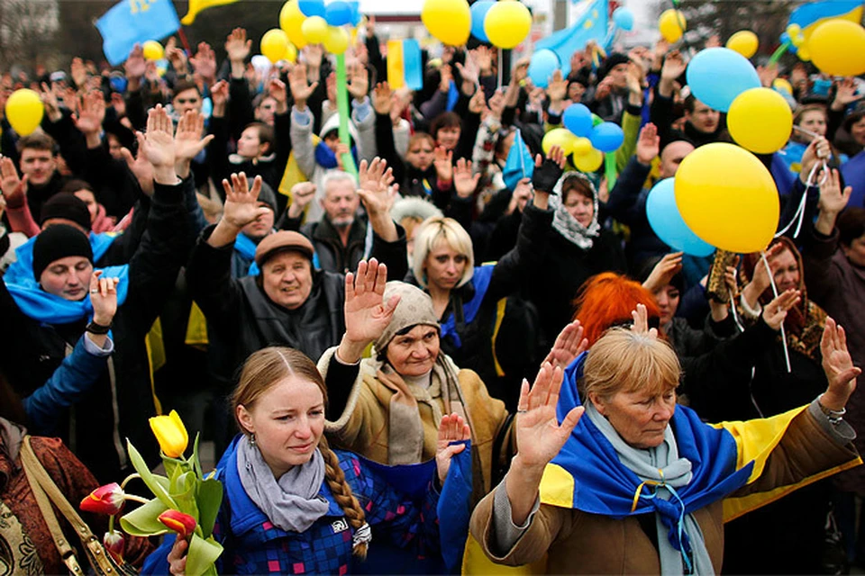 У харьковчан и донбассовцев высчитают из зарплаты на ремонт Киева