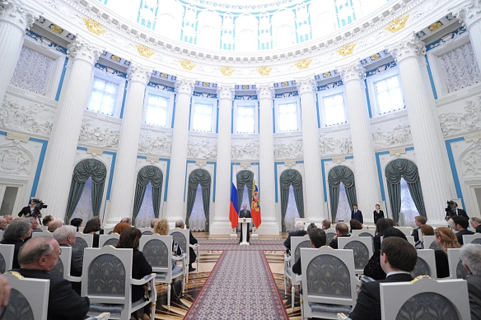 В День работника культуры Владимир Путин вручил в Екатерининском зале Кремля президентские премии